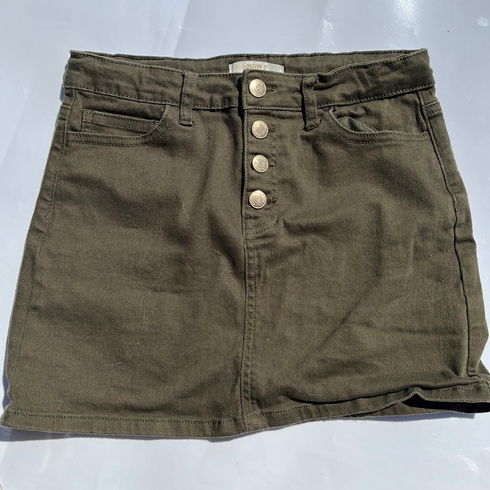 Girls Forever 21 army green mini skirt